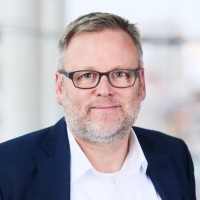 Dr. Claus Elfring