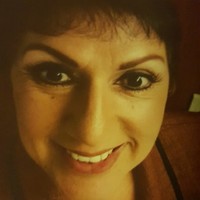 Dora De Luna