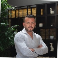 Adrian Moreno