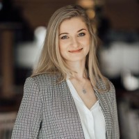 Laura W.