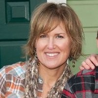 Saundra W