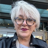 Dijana Pagano, Cmp, Les