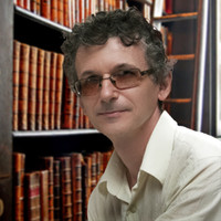 Tibério Silva
