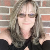 Linda Lee
