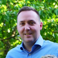 Aaron Lynes