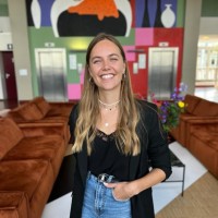 Laura Van Dooijeweert
