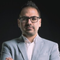 Andrés ® Burbano