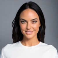 Suzanne Correa