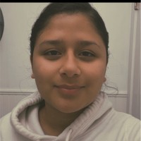 Lesly Flores