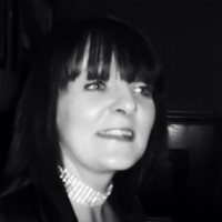 Vicki Campbell