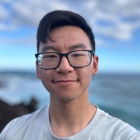 Yi L.
