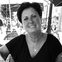 Jeannine Rens