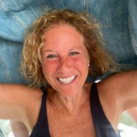 Linda Thomas