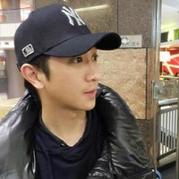 Kam Yeung