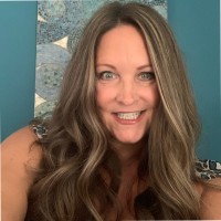 Suzanne Dennis