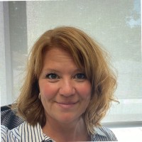 Julie Robert