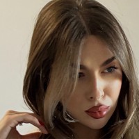 Theea Munteanu