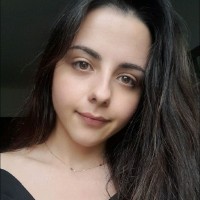 Chloé Hum