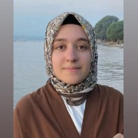 Hümeyra Özyalçın