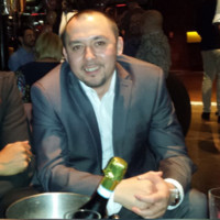Roberto Buena