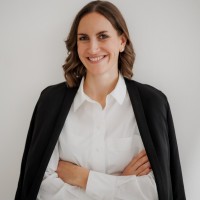 Julia Alt