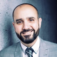 Dr. Carlos Llopis