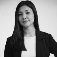 Mia Dinh-Hoang