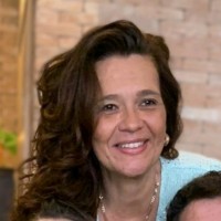 Kelly Moreira Grillo Ribeiro Branco