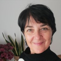 Tamara Van Riel