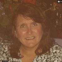 Lynn Knapton