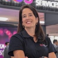 Anna Vasconcelos