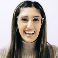 Farrah F.