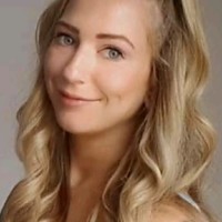 Ellie Hollingsworth