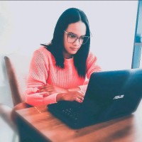 Cíntia Machado