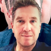 Arno Van Den Akker