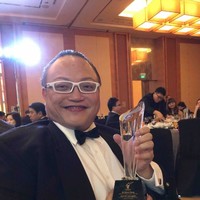 Simon K H Teo