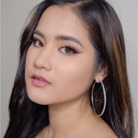 Natchaya C