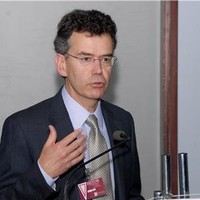 Peter Hinchliffe