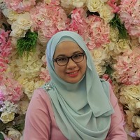 Fara Yazmeen Yaakup, Fia