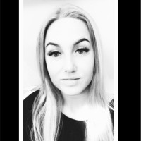 Celine Voor De Poorte