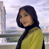 Siti Nur Qamarina R.