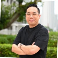 Dennis Loi