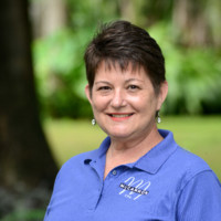 Laura Collins, Cap