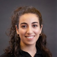 Zeina Saqan, Eit