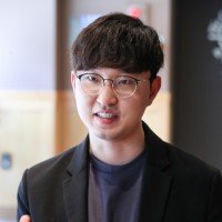 김태헌