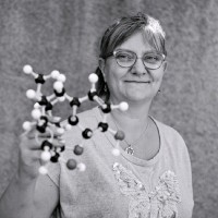 Sylvie DUCKI - Chemistry 🧪Analgesics 💊 Natural Products 🌸