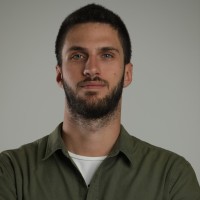 Manos Chariskos