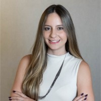 Julia Cezar Resende Lopes