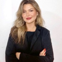 Izabela Reis