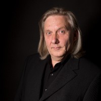 Adrian Hollstein